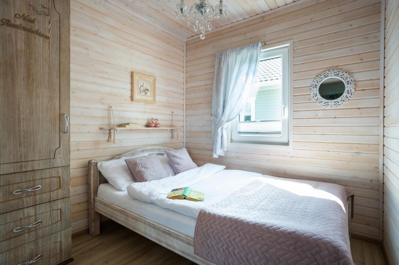 Domki Nad Rozlewiskiem Basen, Malpi Gaj W Swietlicy - Wszystko Dla Dzieci Sarbinowo Extérieur photo